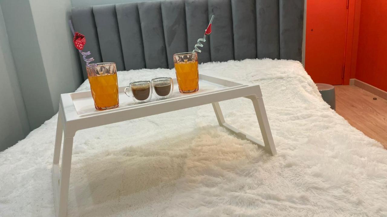 Beautiful Studio Two Steps To The Beach Torrevieja Luaran gambar